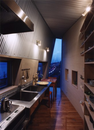 Illustration for article titled The Slimmest Houses On Earth Are Made In Japan